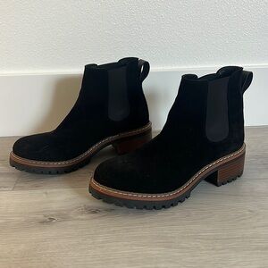 NWOT Bertuchi Spain Black Suede Chunky Chelsea Ankle Boots Size 40/9.5